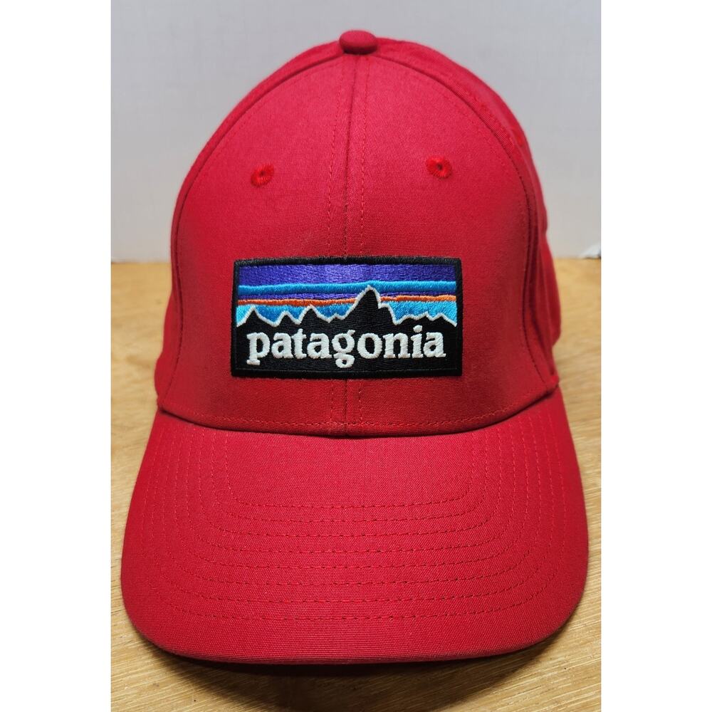 Patagonia Logo Stretch‎ Fit Hat Men Small Baseball Cap Embroidered Red